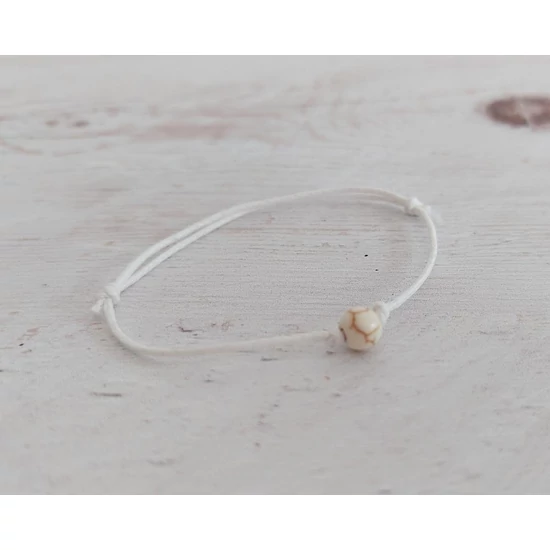 Fehér pöttöm elfogadás howlit ásvány karkötő